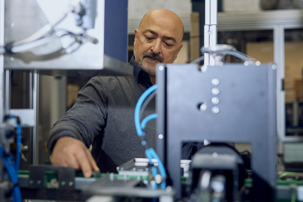 JS 3 working on machine_01A5147