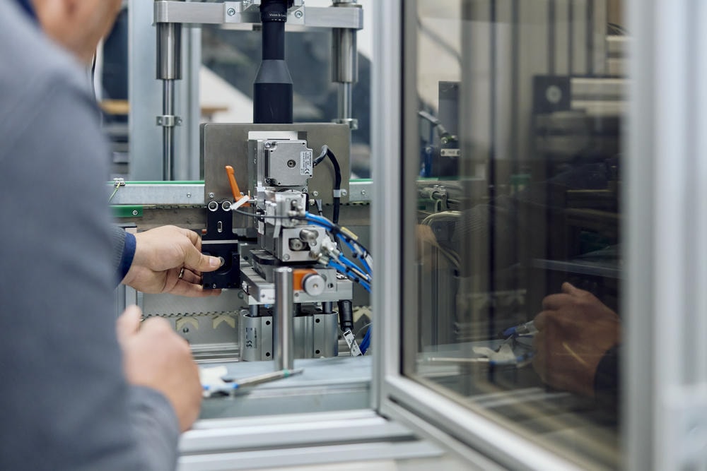 JS 3 working on machine__01A5170